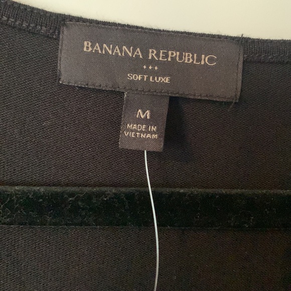 Banana Republic Soft Luxe Cowl neck top Medium NWT - Picture 3 of 6